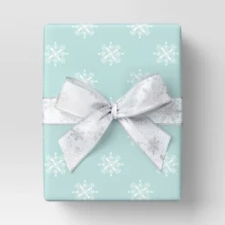 30â 20 Sq Ft Christmas Roll Wrap White Snowflakes On Light Blue - Wondershopâ˘