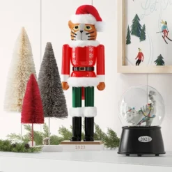Cat Nutcracker Figure - Wondershopâ˘