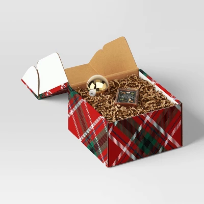 Christmas Shredded Paper Filler Brown Kraft - Wondershop™ 1 Christmas Shredded Paper Filler Brown Kraft - Wondershop™
